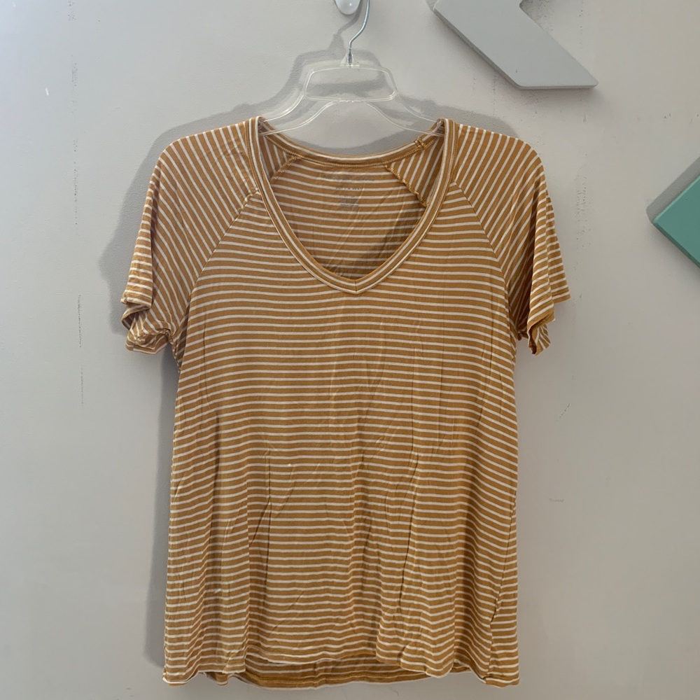 american eagle top - Picture 2 of 3